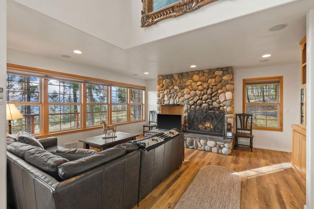6 Bedroom Single Family Home/House's Image 68