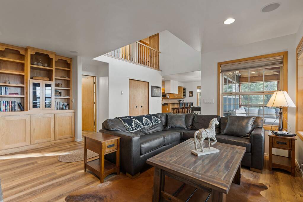6 Bedroom Single Family Home/House's Image 69