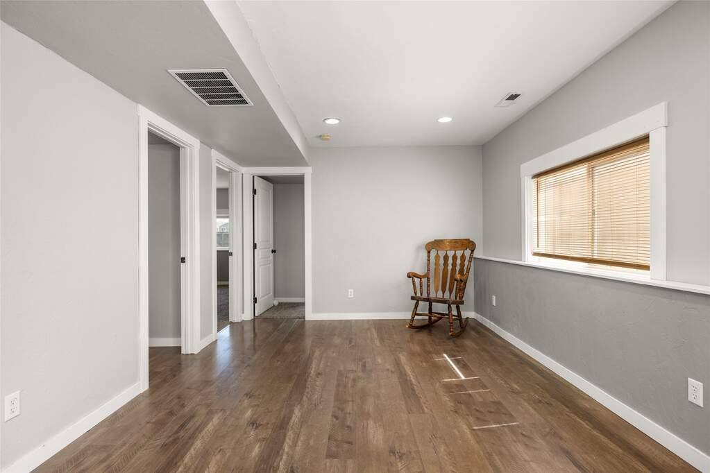 4 Bedroom Single Family Home/House's Image 15