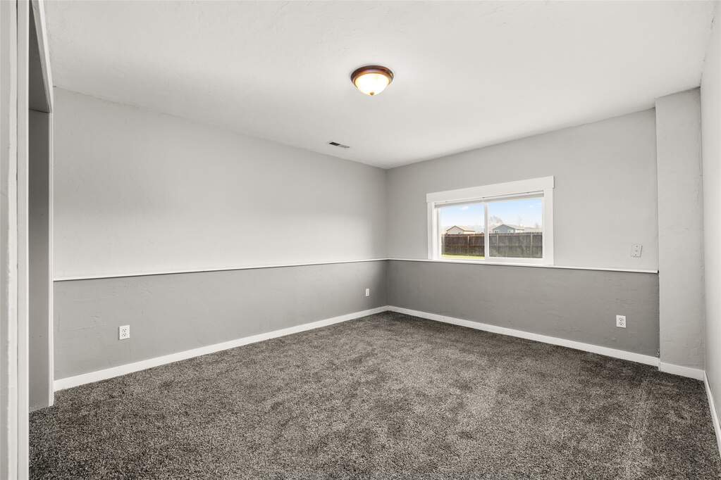 4 Bedroom Single Family Home/House's Image 18