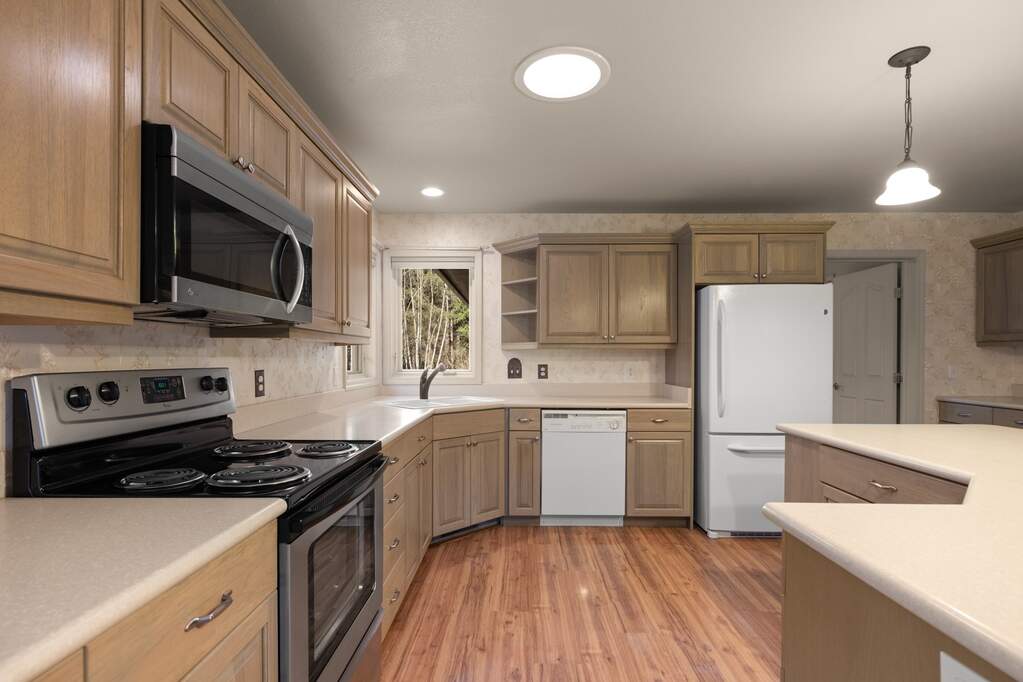 3 Bedroom Single Family Home/House's Image 12