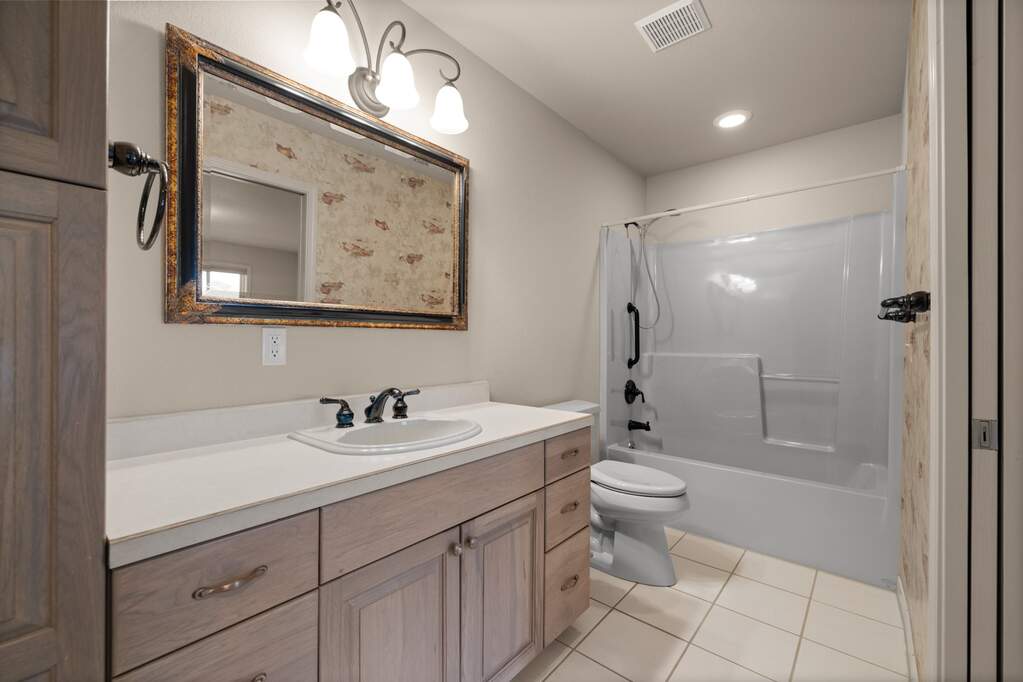 3 Bedroom Single Family Home/House's Image 23