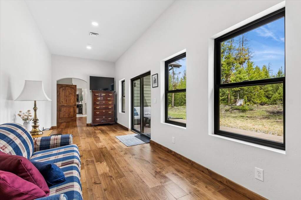 3 Bedroom Single Family Home/House's Image 10