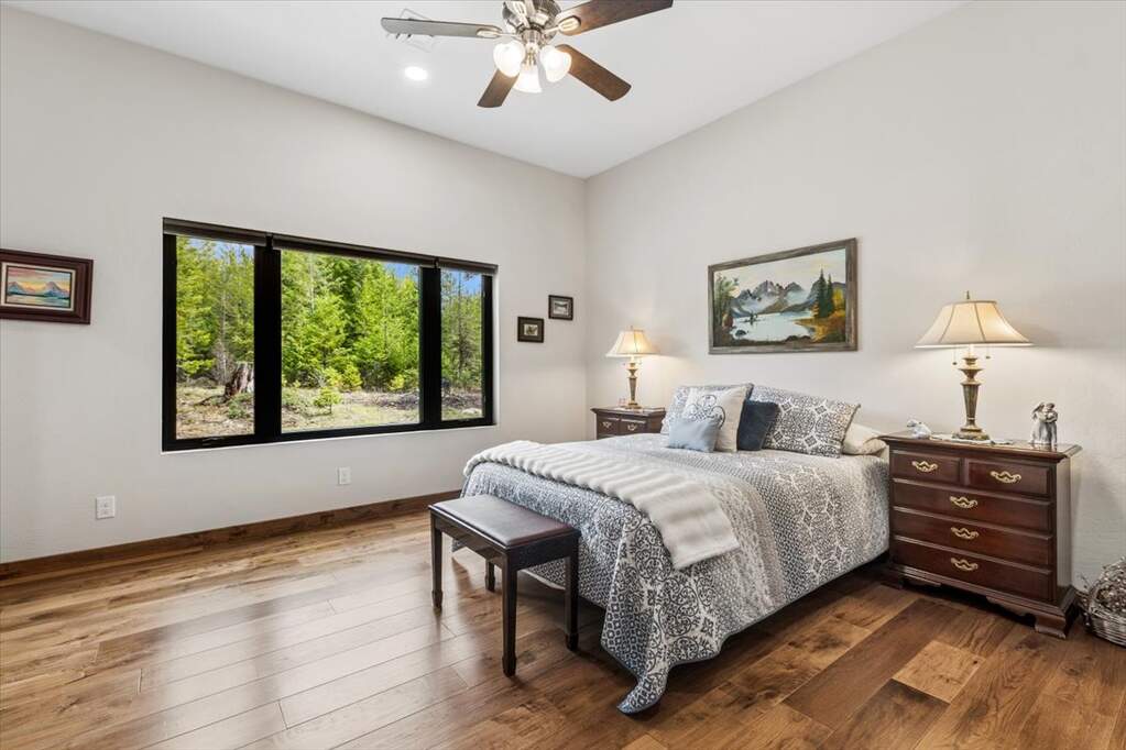 3 Bedroom Single Family Home/House's Image 12