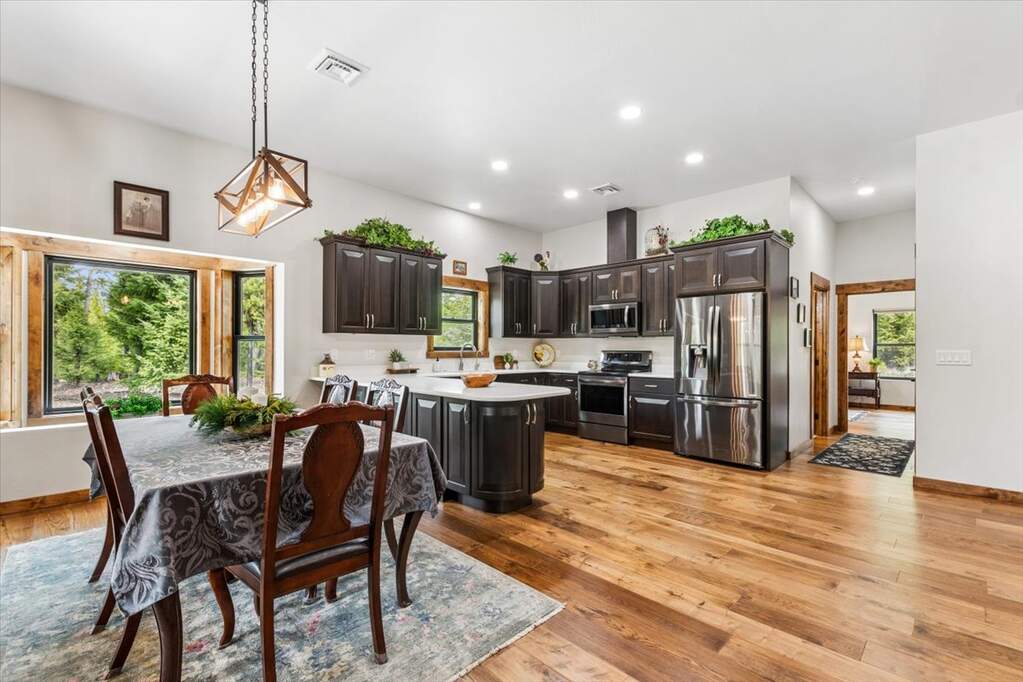 3 Bedroom Single Family Home/House's Image 18