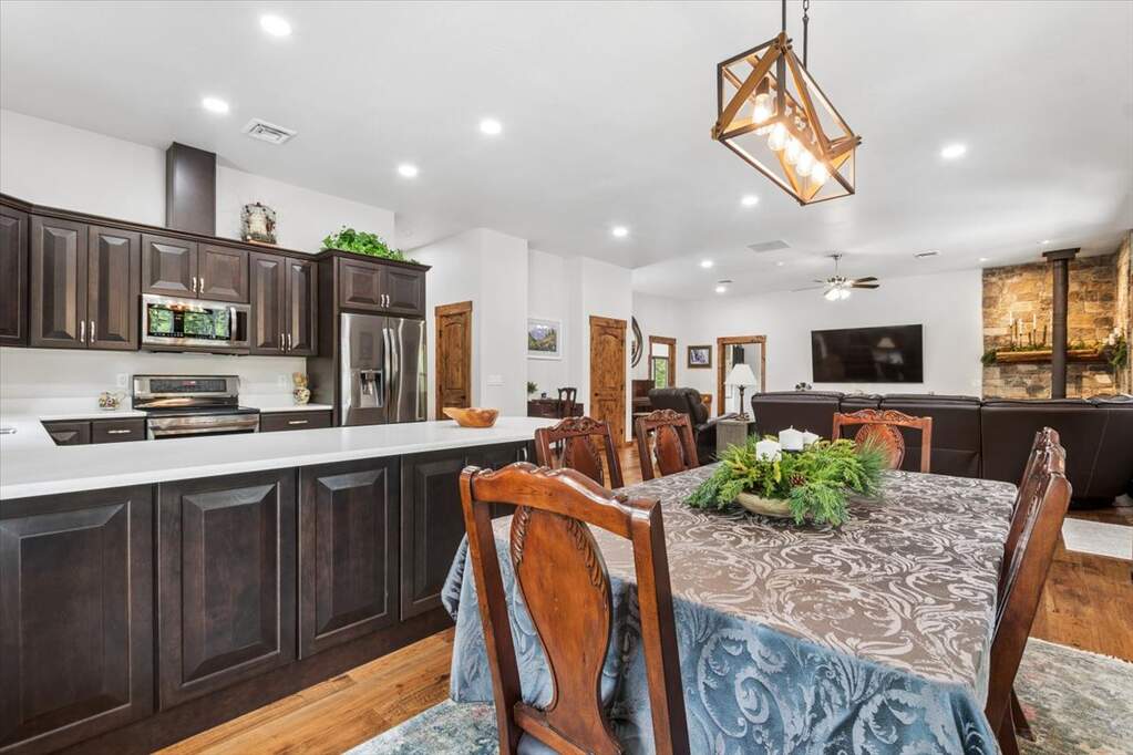 3 Bedroom Single Family Home/House's Image 20