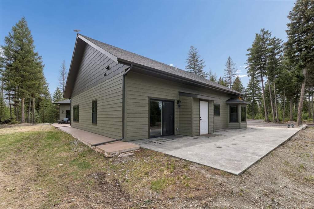 3 Bedroom Single Family Home/House's Image 47