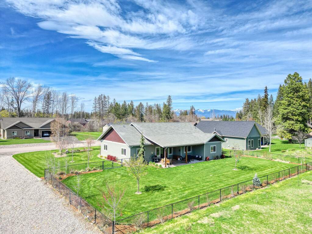 3 Bedroom Single Family Home/House's Image 54