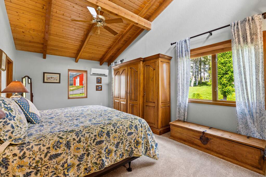 4 Bedroom Single Family Home/House's Image 17