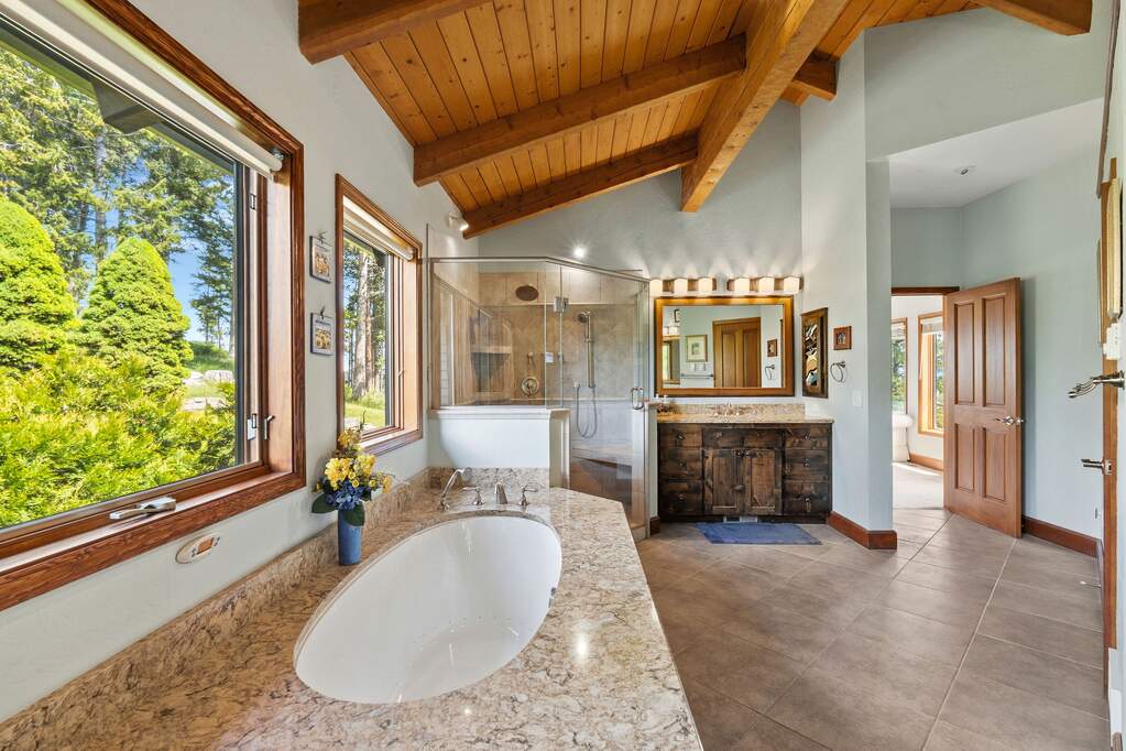 4 Bedroom Single Family Home/House's Image 23