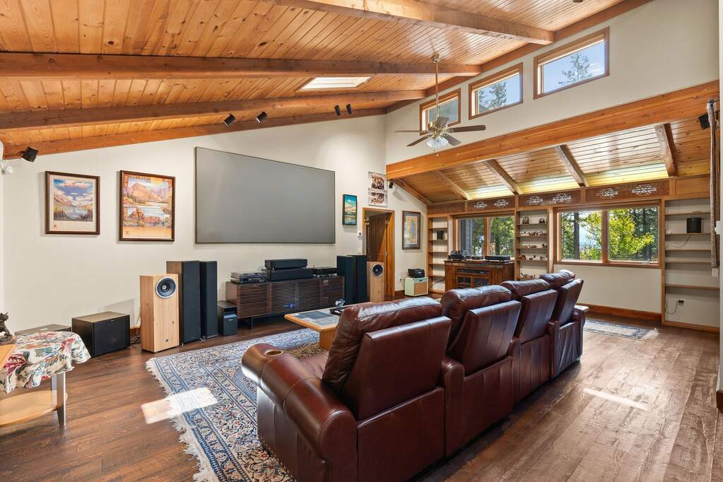 4 Bedroom Single Family Home/House's Image 33
