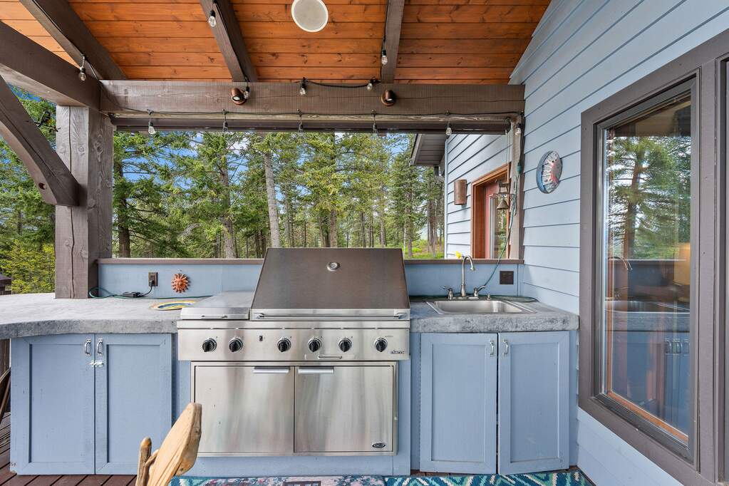 4 Bedroom Single Family Home/House's Image 38