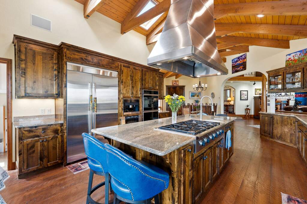 4 Bedroom Single Family Home/House's Image 6