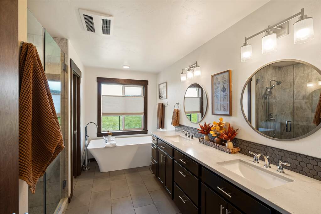 3 Bedroom Single Family Home/House's Image 11