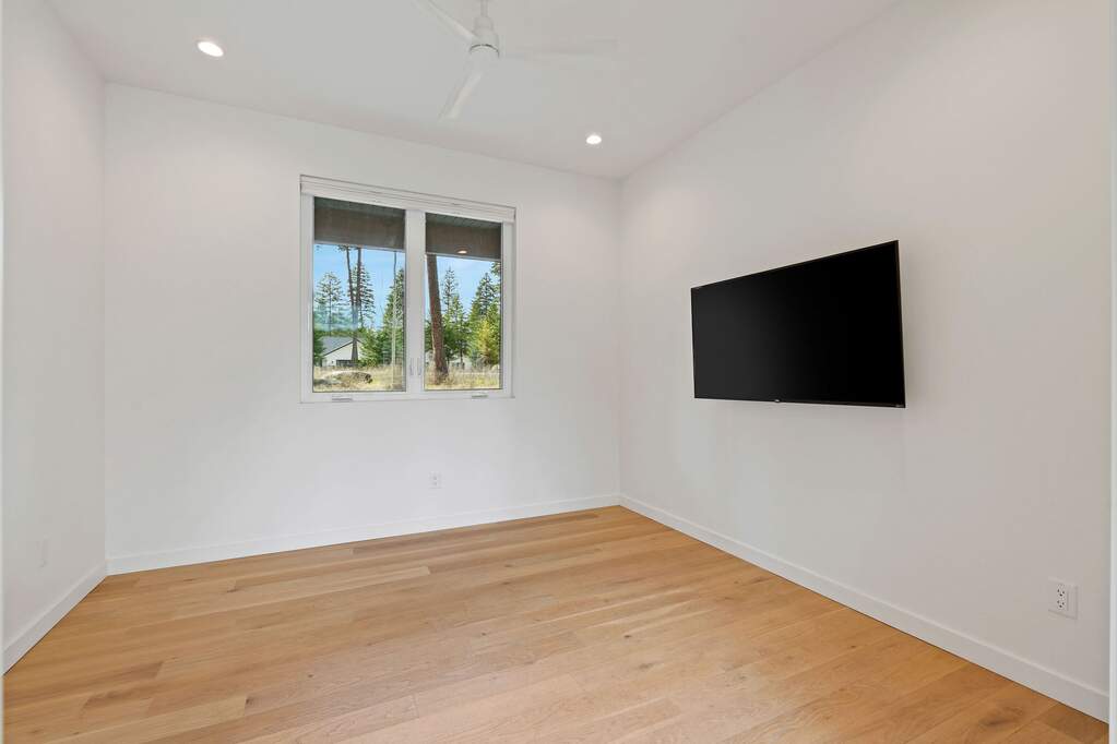 3 Bedroom Single Family Home/House's Image 17
