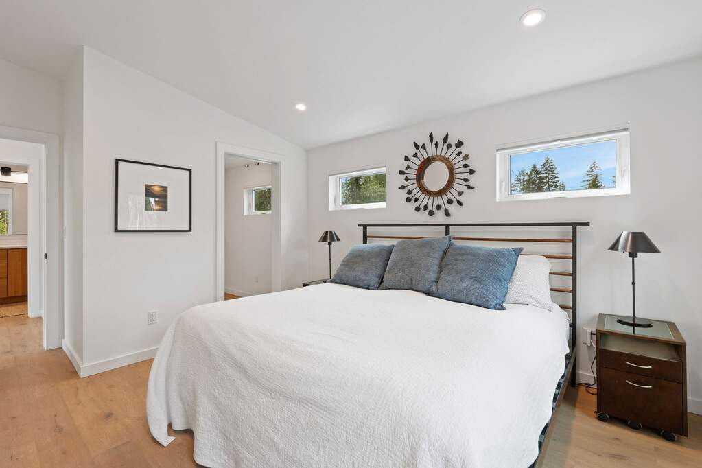3 Bedroom Single Family Home/House's Image 43