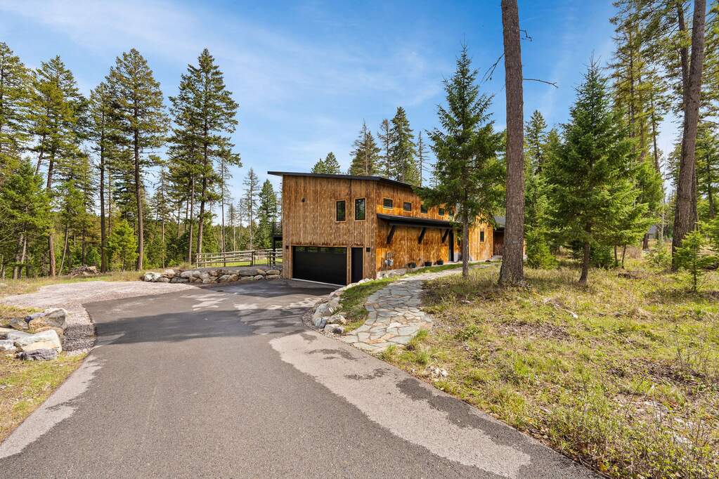 3 Bedroom Single Family Home/House's Image 48
