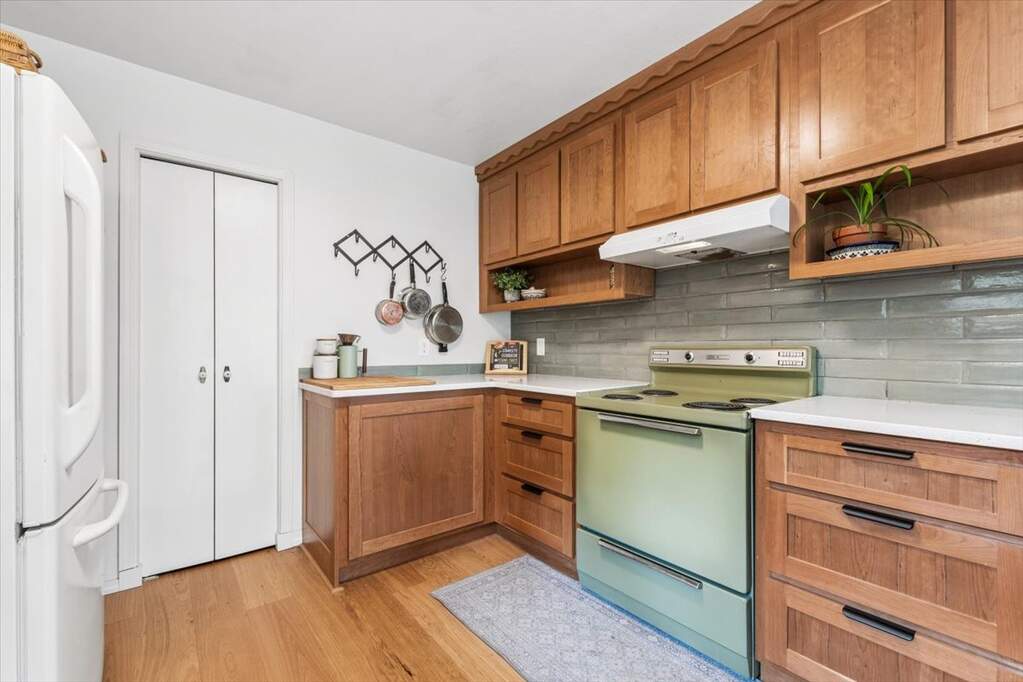 4 Bedroom Single Family Home/House's Image 7