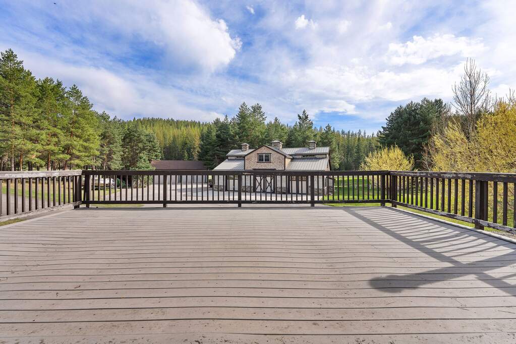 10 Bedroom Single Family Home/House's Image 119