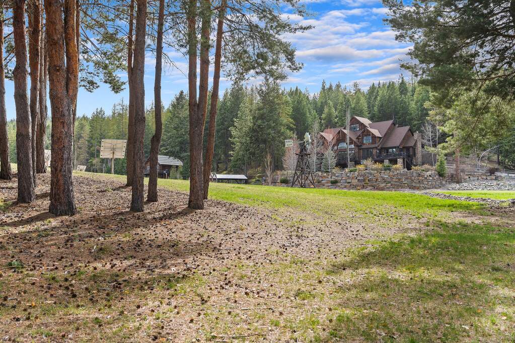 10 Bedroom Single Family Home/House's Image 144
