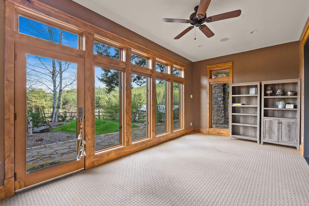 10 Bedroom Single Family Home/House's Image 71