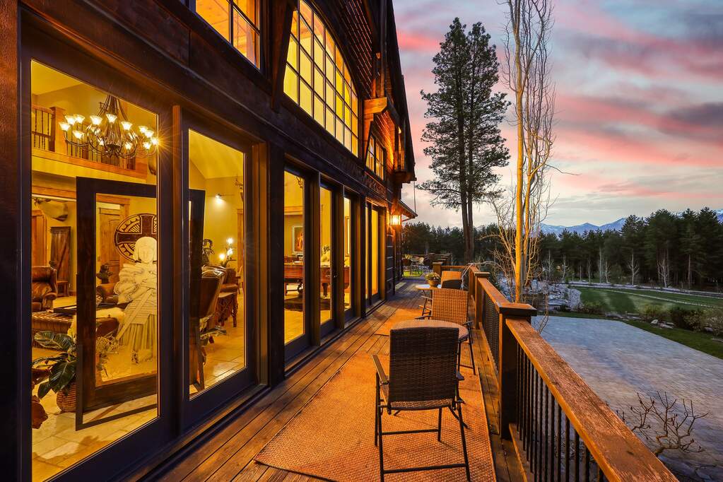 10 Bedroom Single Family Home/House's Image 77