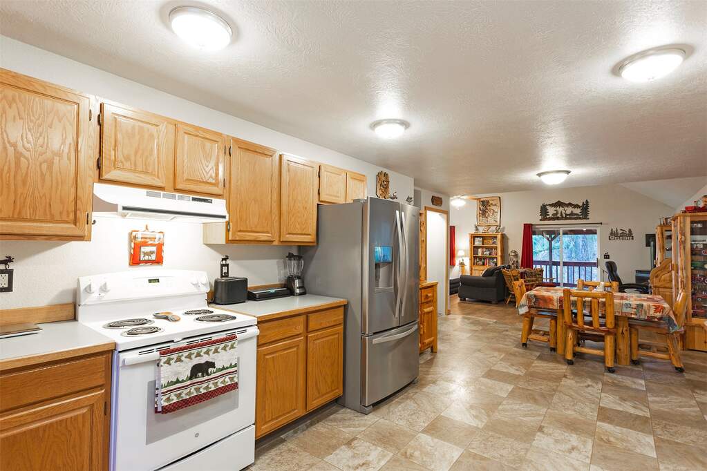 4 Bedroom Single Family Home/House's Image 10