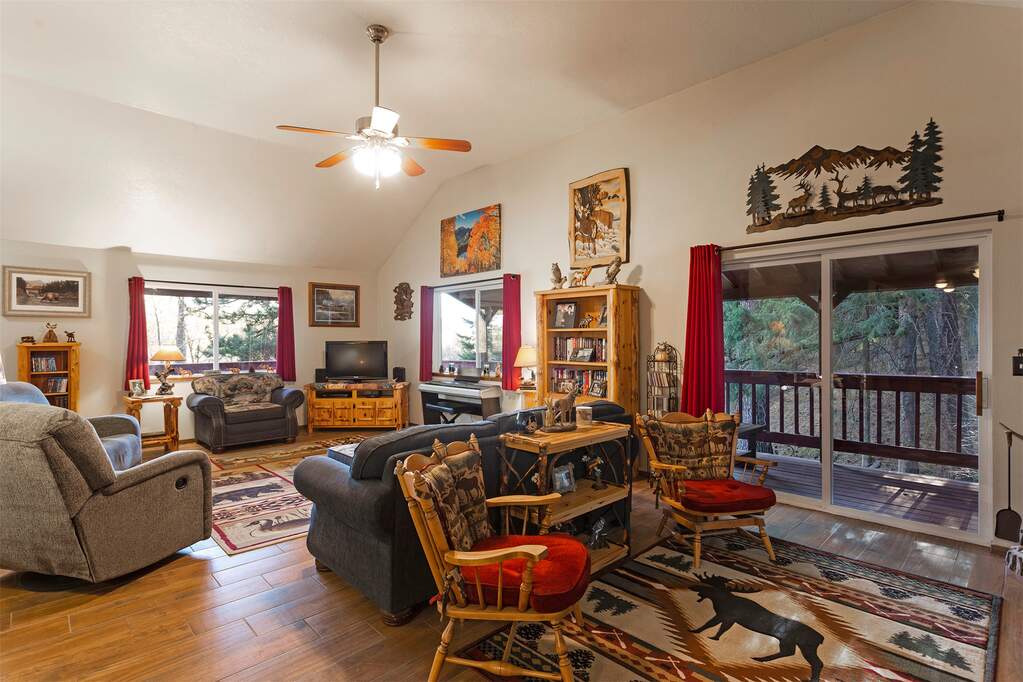 4 Bedroom Single Family Home/House's Image 13