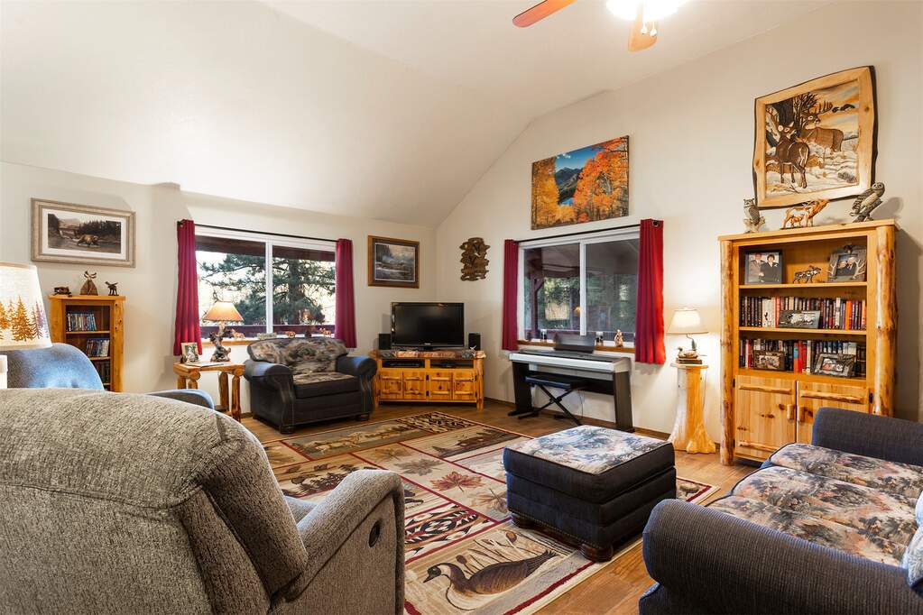 4 Bedroom Single Family Home/House's Image 14