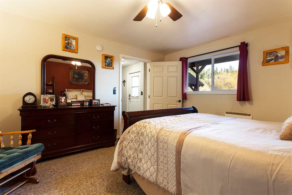 4 Bedroom Single Family Home/House's Image 20