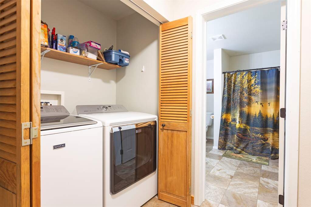 4 Bedroom Single Family Home/House's Image 22