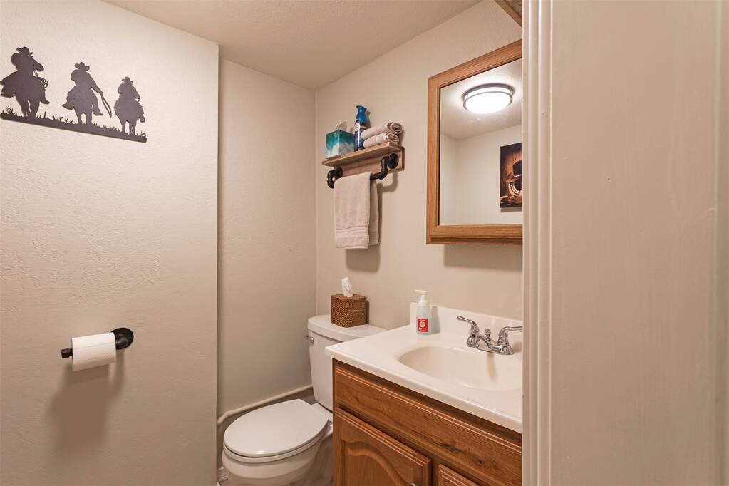 4 Bedroom Single Family Home/House's Image 24