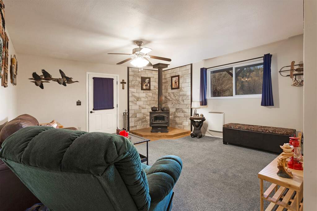4 Bedroom Single Family Home/House's Image 30