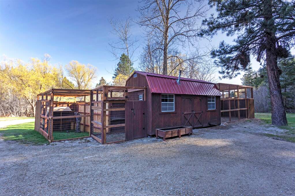4 Bedroom Single Family Home/House's Image 51
