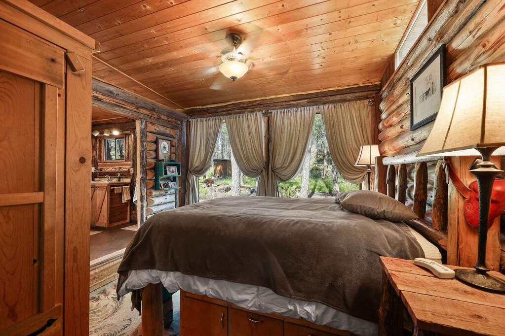 2 Bedroom Single Family Home/House's Image 13