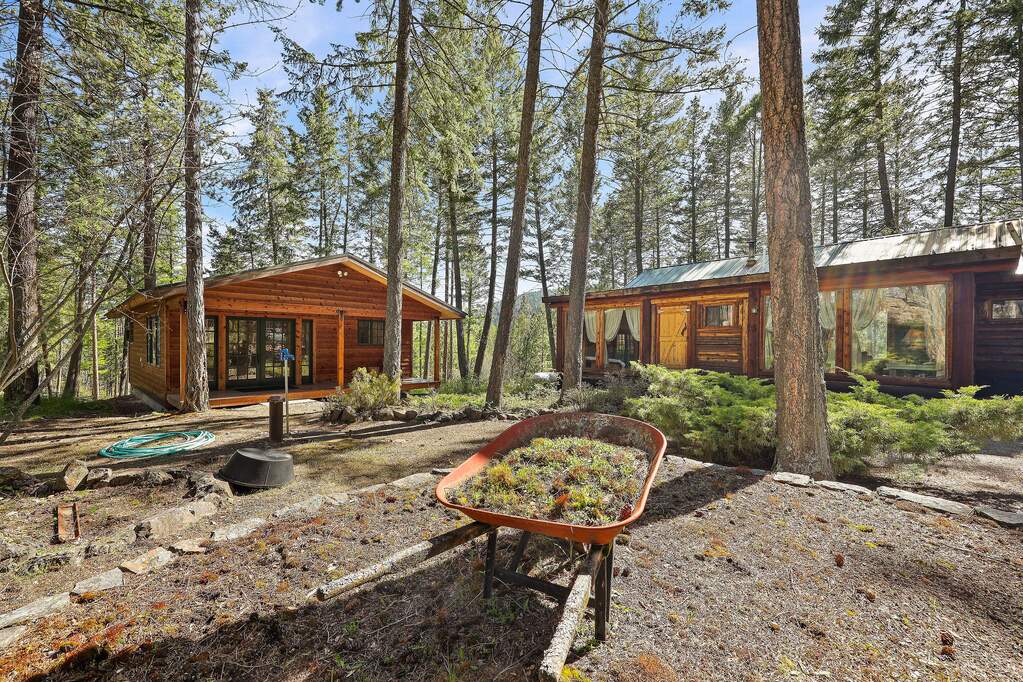 2 Bedroom Single Family Home/House's Image 28