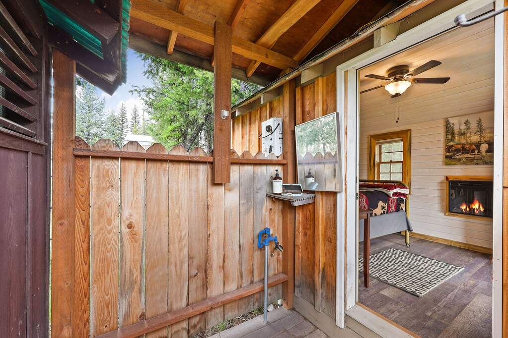3 Bedroom Single Family Home/House's Image 25