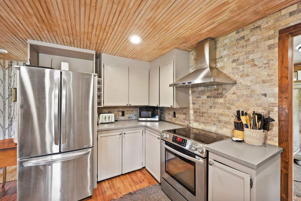 3 Bedroom Single Family Home/House's Image 51