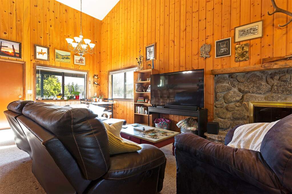 4 Bedroom Single Family Home/House's Image 7