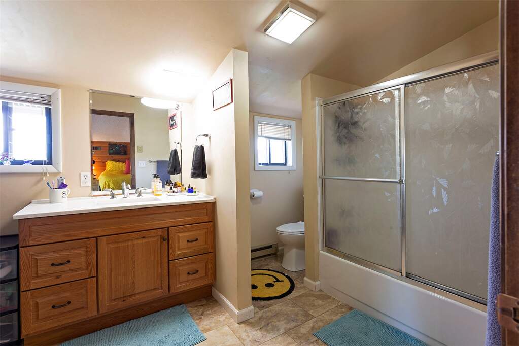4 Bedroom Single Family Home/House's Image 22