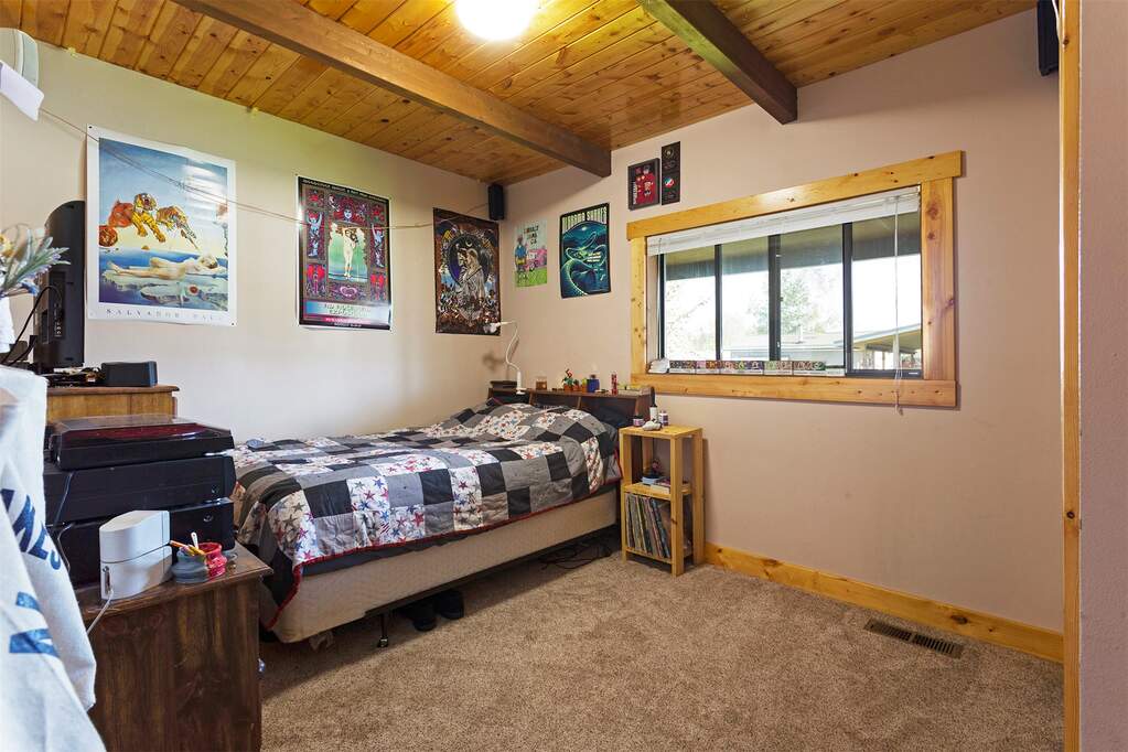 4 Bedroom Single Family Home/House's Image 26