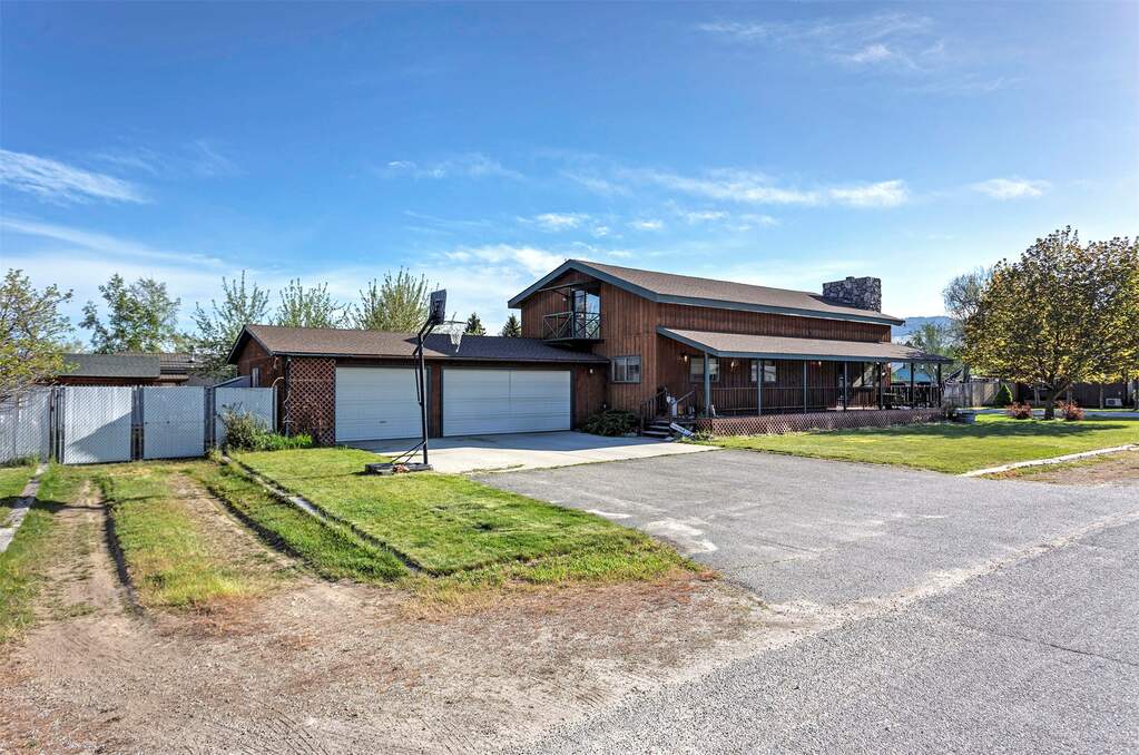 4 Bedroom Single Family Home/House's Image 37