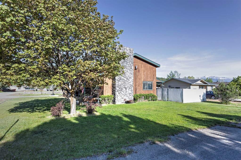 4 Bedroom Single Family Home/House's Image 39