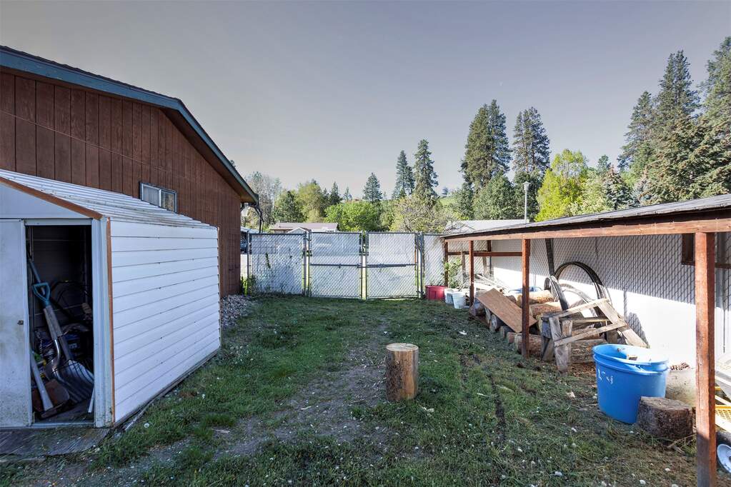 4 Bedroom Single Family Home/House's Image 43