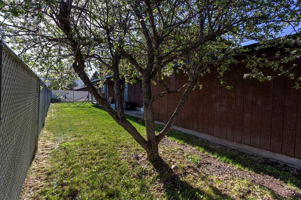 4 Bedroom Single Family Home/House's Image 44