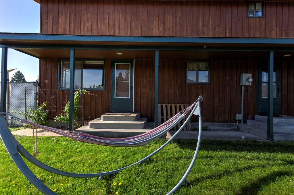 4 Bedroom Single Family Home/House's Image 3