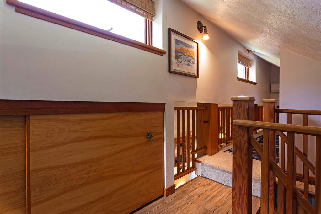 1 Bedroom Single Family Home/House's Image 15
