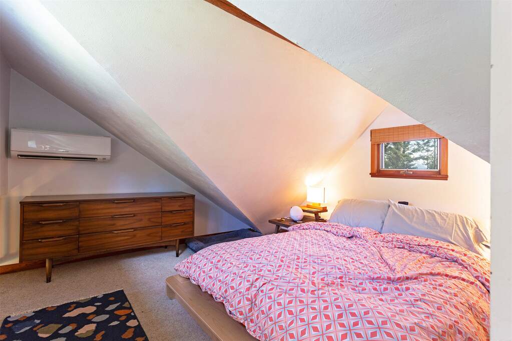 1 Bedroom Single Family Home/House's Image 16