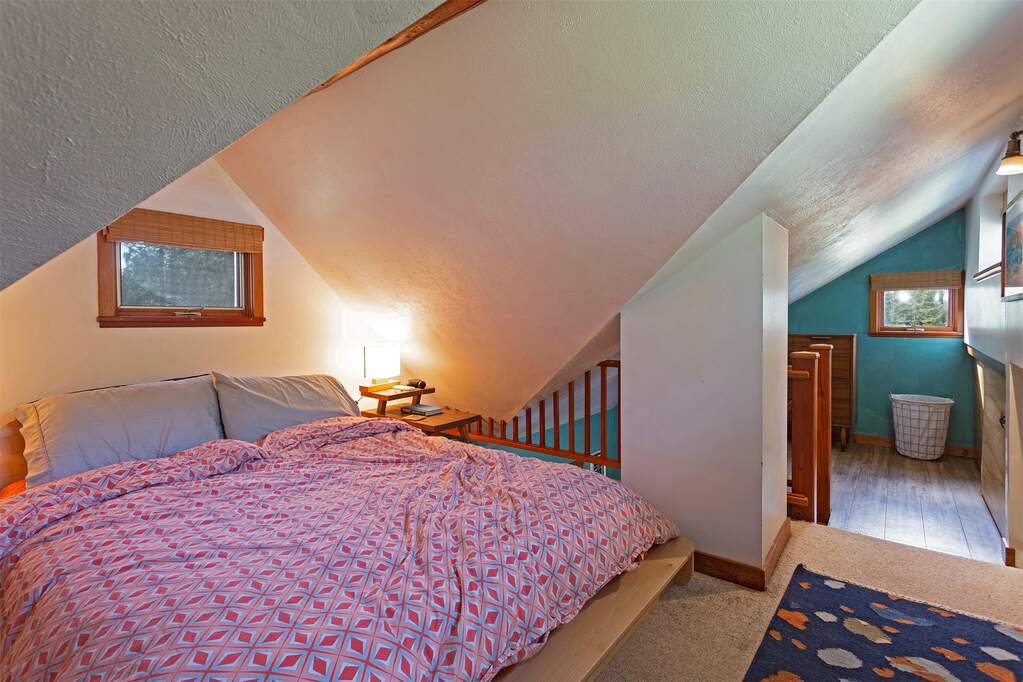 1 Bedroom Single Family Home/House's Image 17