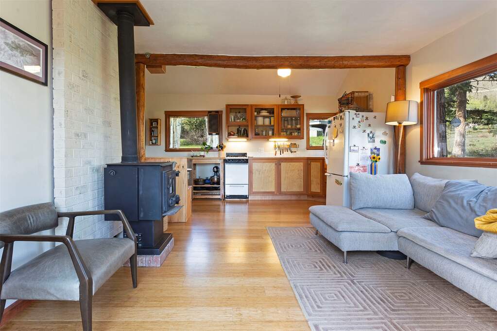 1 Bedroom Single Family Home/House's Image 3